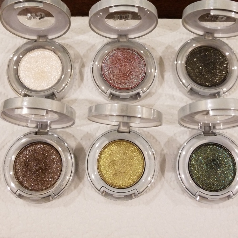 Urban Decay Eyeshadow - Picture 2 of 4
